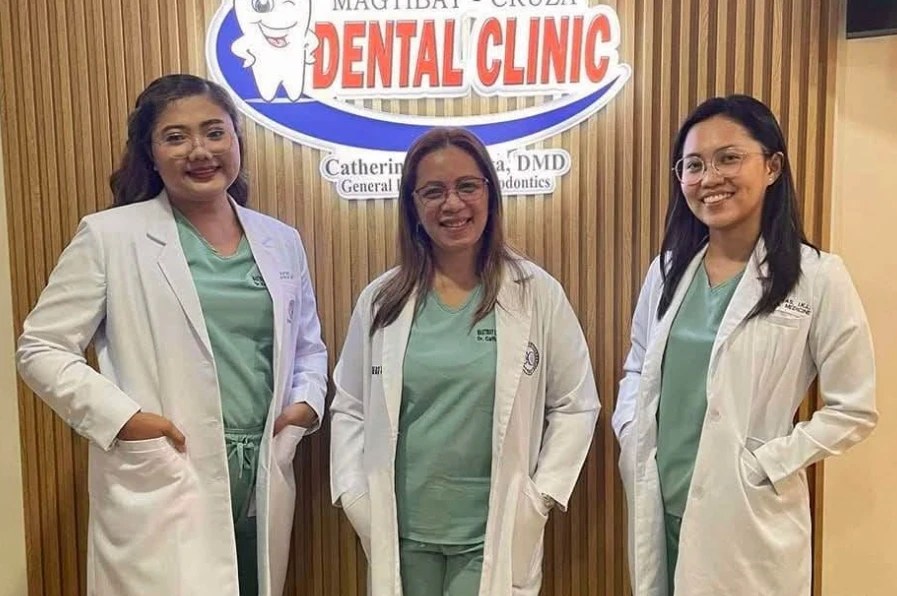 Our dentists at the clinic